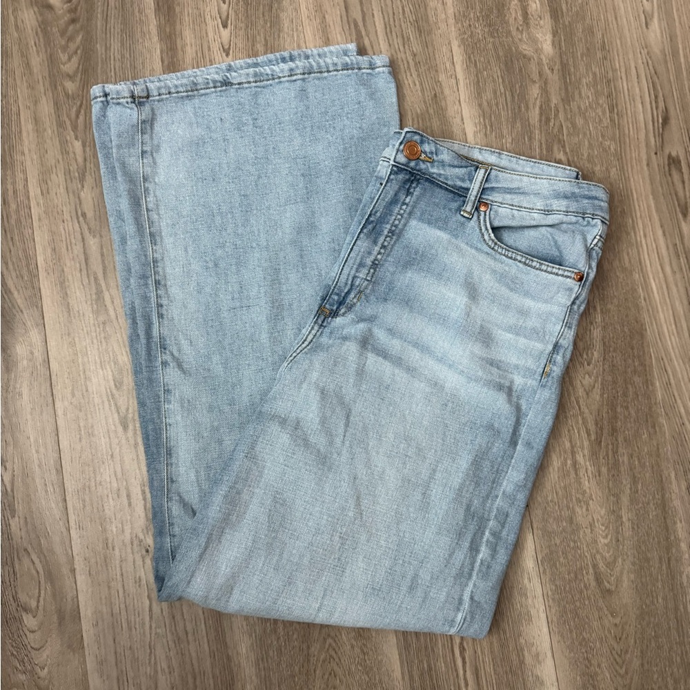 LC Lauren Conrad Light Wash wide Leg Jeans
